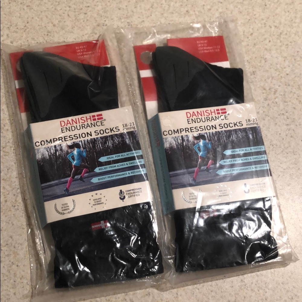 Compression Socks Men9.5-12.5 Women11-13 Danishx2